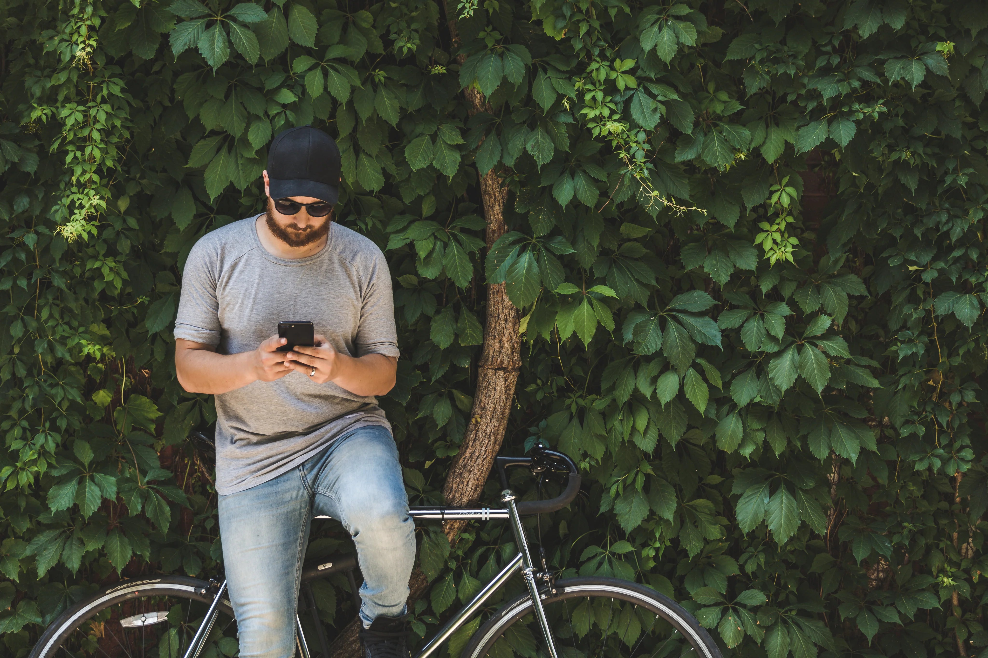 files/city-man-texting.webp